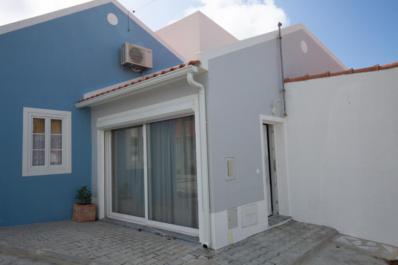 Casa Dos Gatos * Lourinha (Lisbon)